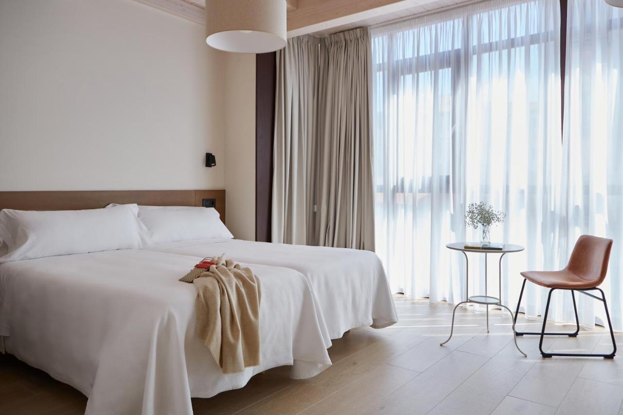 Hotel Trina 20 Palas de Rei Luaran gambar